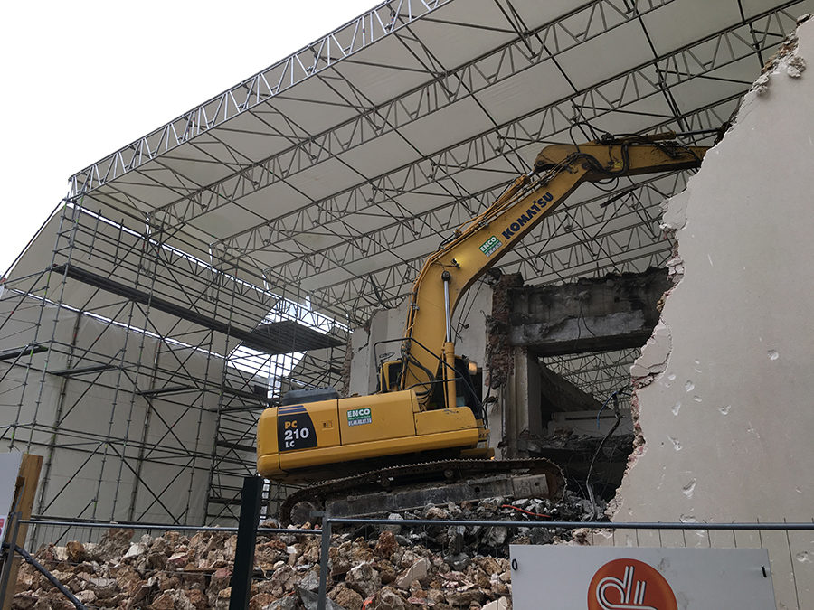 Tarpaulin for scaffolding in a demolition site near Paris