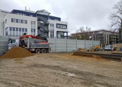Un mur anti-bruit ZURICH pour le chantier de l’hôpital de Luxembourg Ville - Acousteam
